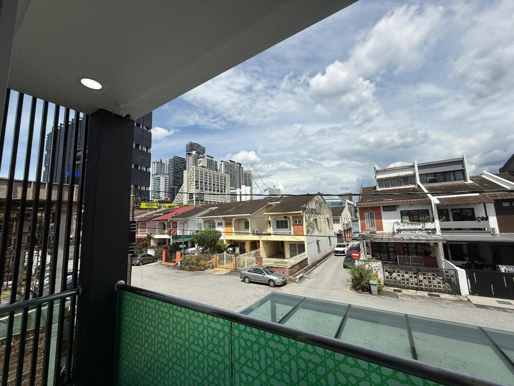 Prime Suite At Ampang - Individual Private Rooms Kuala Lumpur Zewnętrze zdjęcie